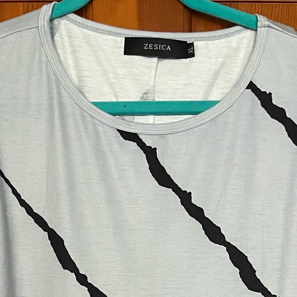 Zesica dress XL - NEW